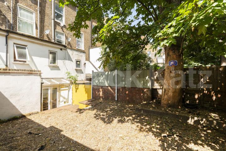 Wonderful Garden Apartment Bamborough Gardens , Shepherds Bush